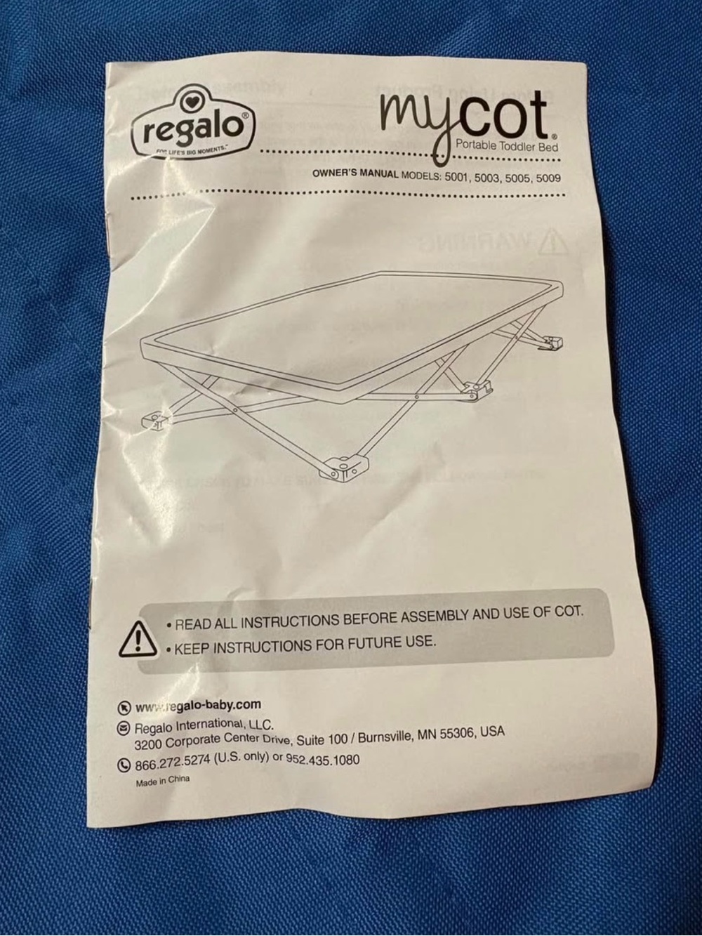 Never Used Regalo Portable Toddler Cot & Sheets - Picture 4 of 8